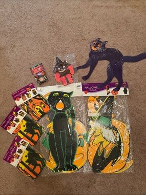 Vintage/retro Halloween decor